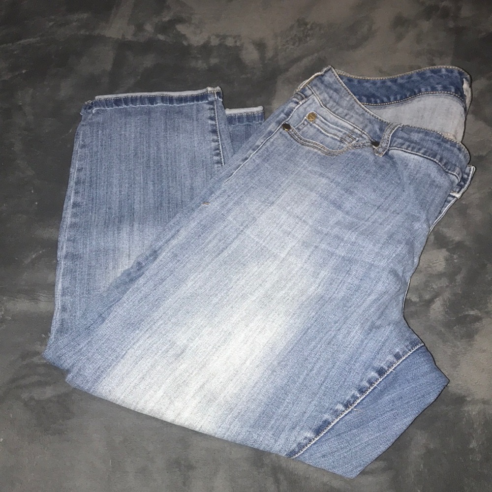 Torrid Light Wash Skinny Jeans